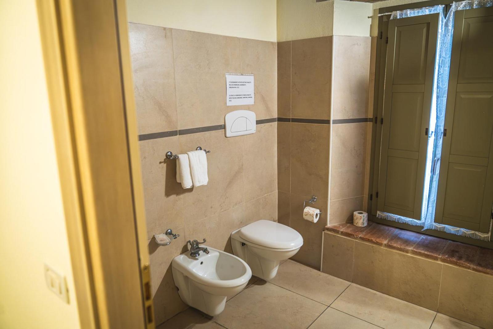 Hotel La Tavola Rotonda Cortemaggiore ห้อง รูปภาพ