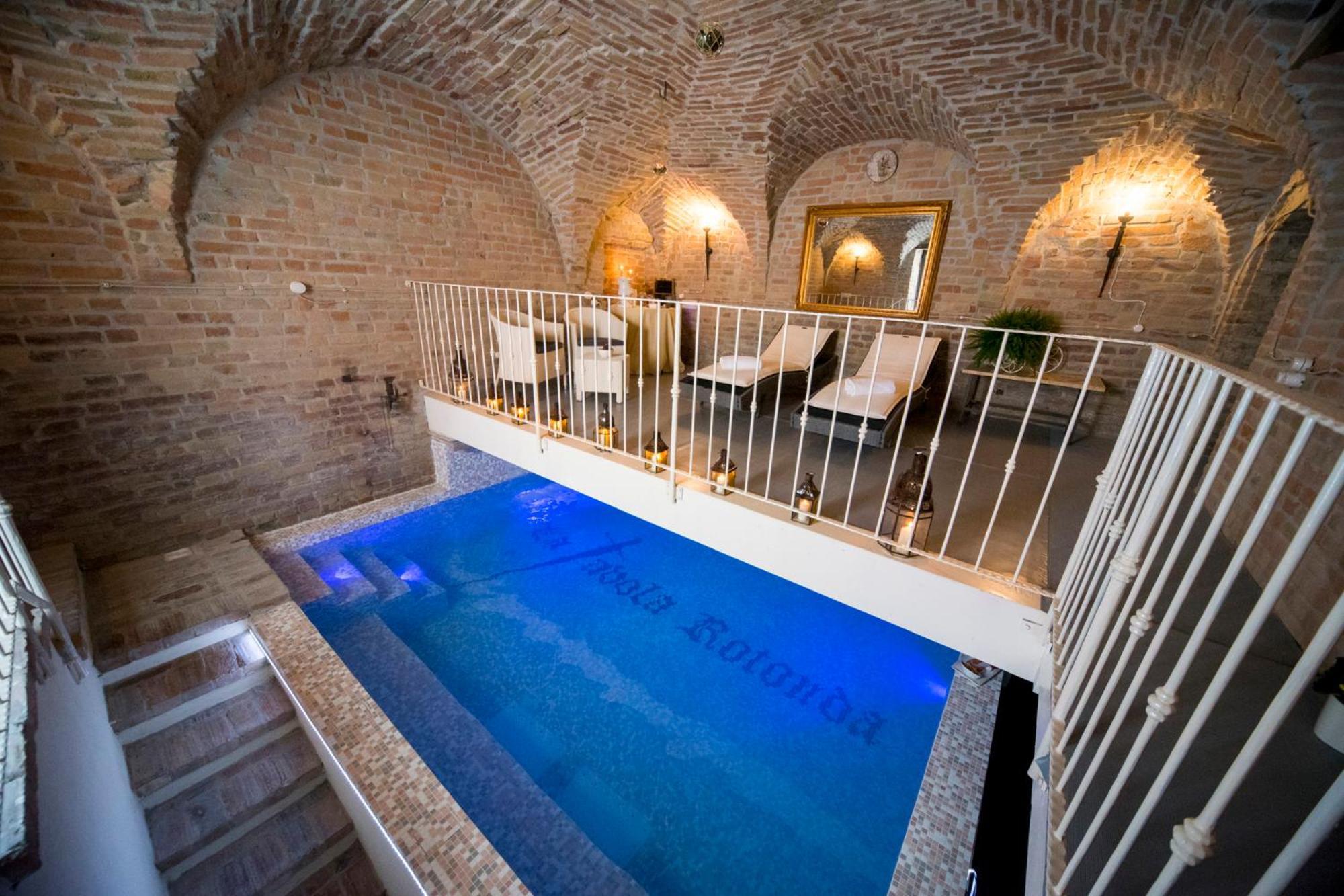 Hotel La Tavola Rotonda Cortemaggiore ภายนอก รูปภาพ
